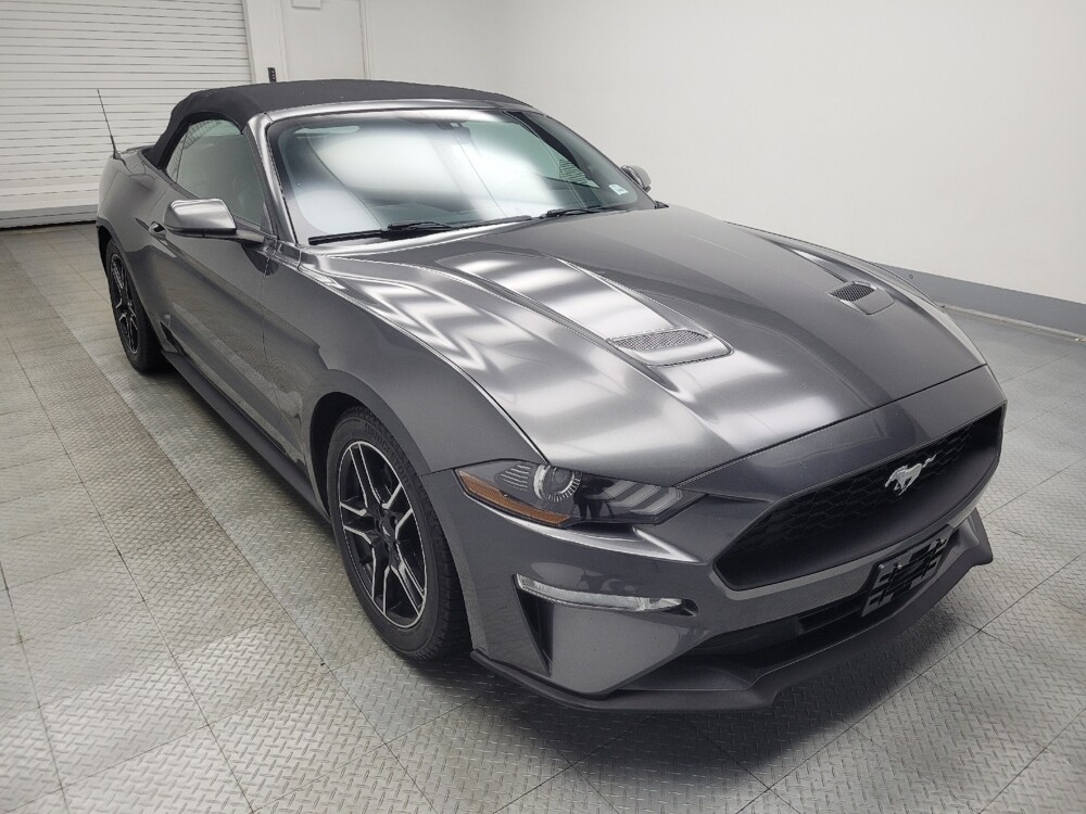 2018 Ford Mustang in Indianapolis, IN 46222 - 18092344 13