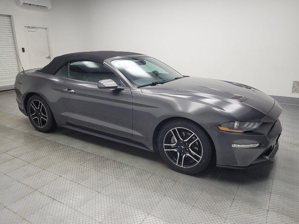 2018 Ford Mustang in Indianapolis, IN 46222 - 18092344 11