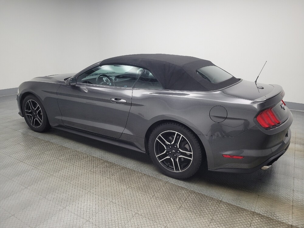 2018 Ford Mustang in Indianapolis, IN 46222 - 18092344 3