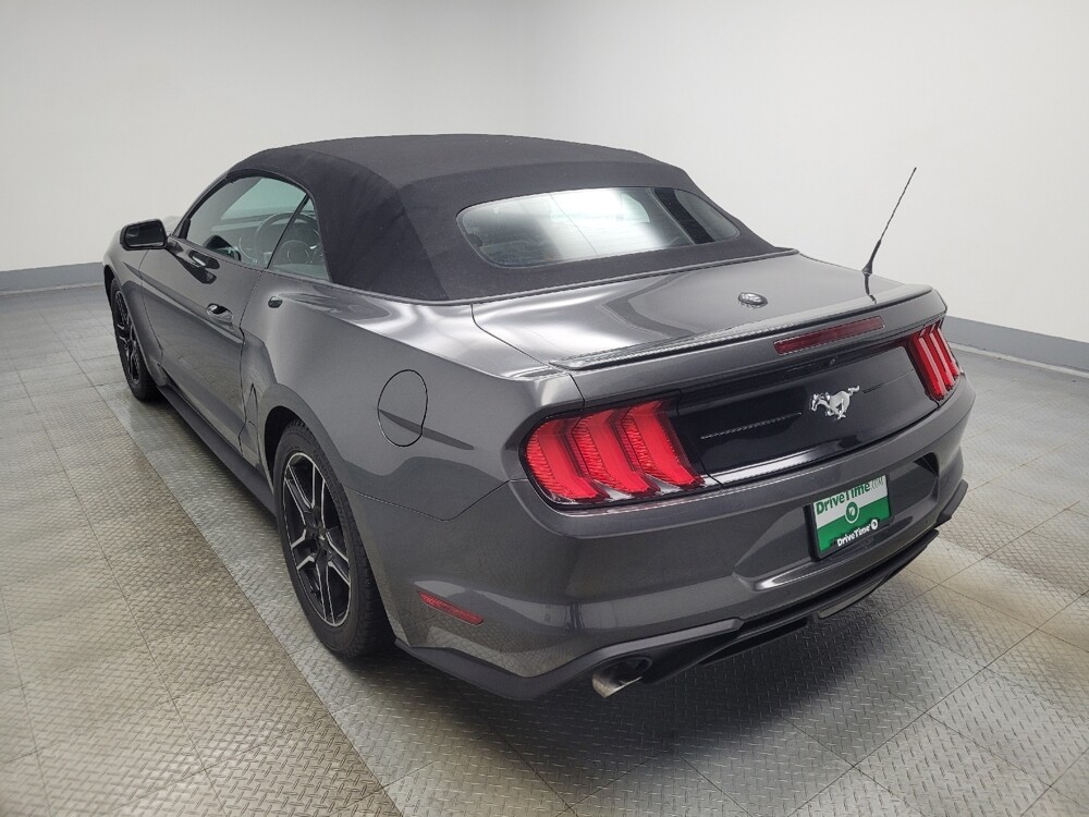 2018 Ford Mustang in Indianapolis, IN 46222 - 18092344 5