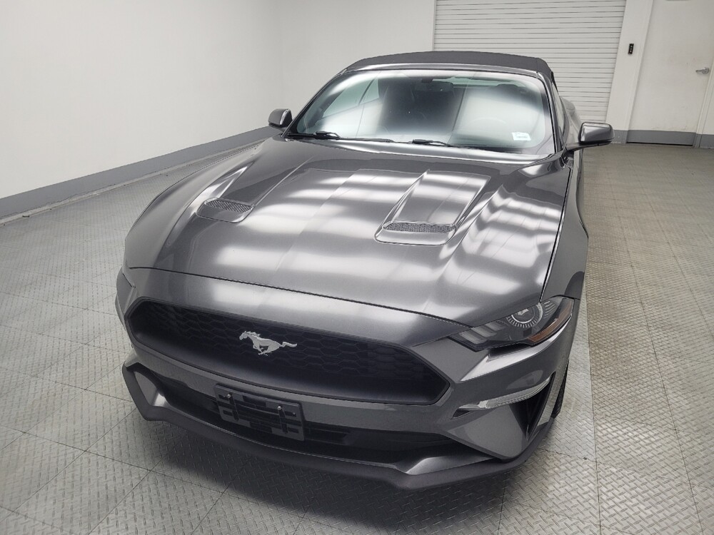2018 Ford Mustang in Indianapolis, IN 46222 - 18092344 15