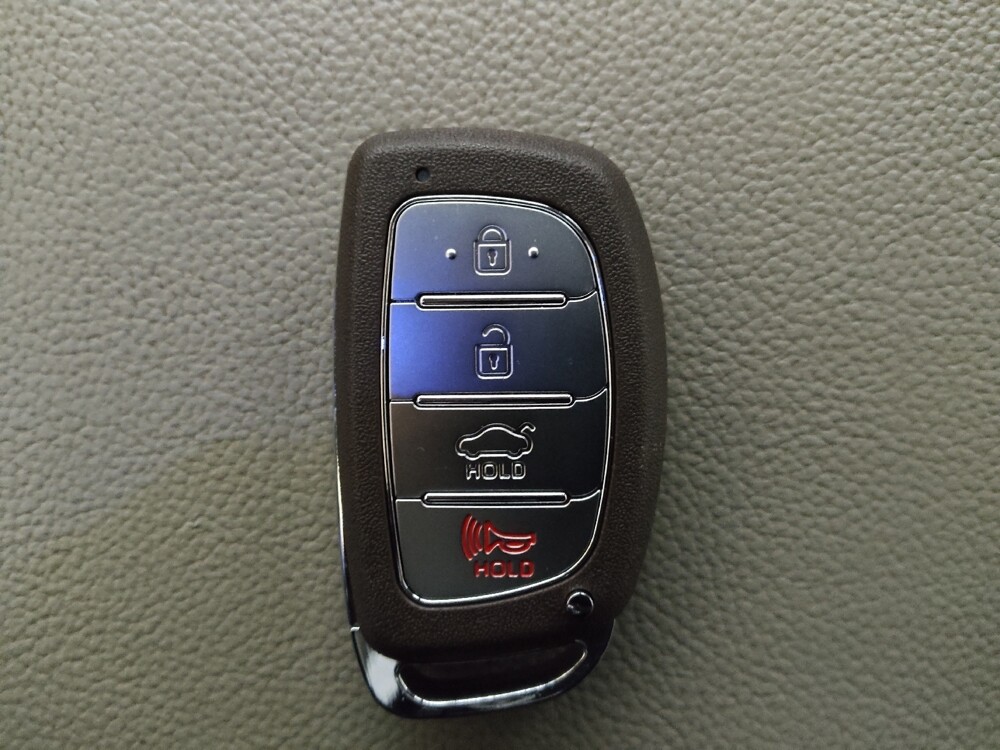 2016 Hyundai Sonata in Jackson, MS 39211 - 18092350 32