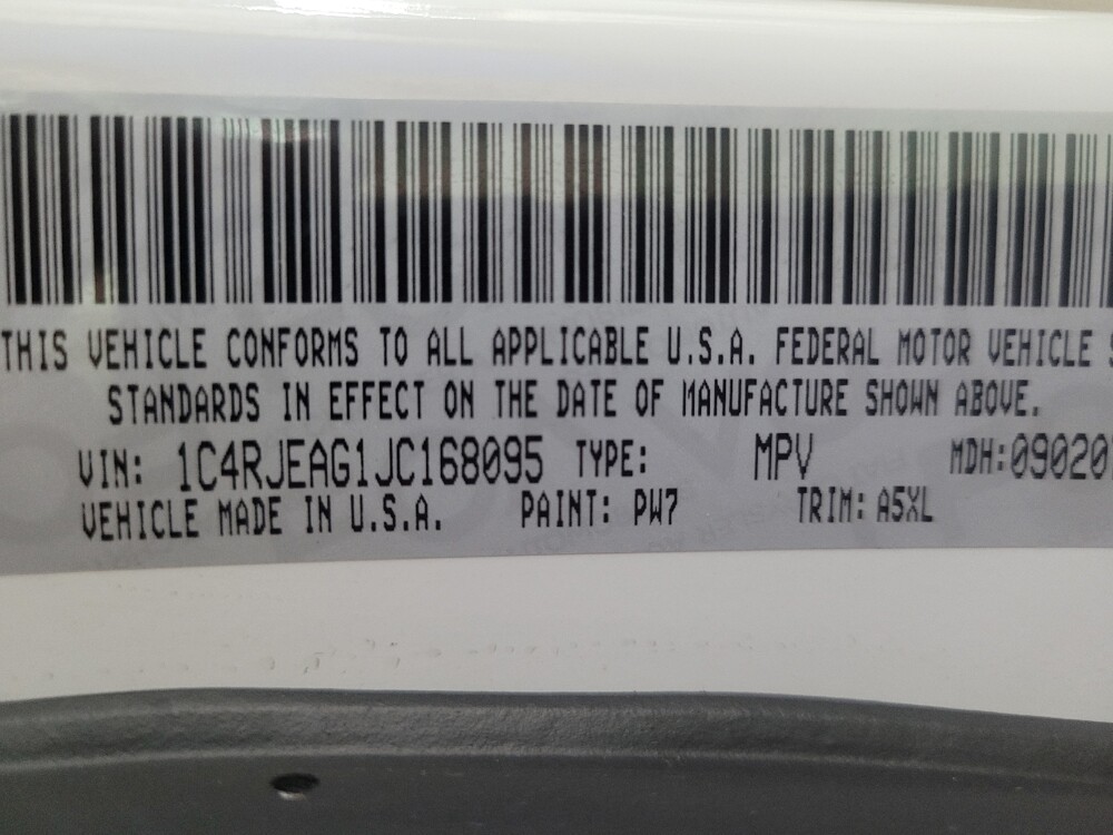 2018 Jeep Grand Cherokee in Jackson, MS 39211 - 18092351 33