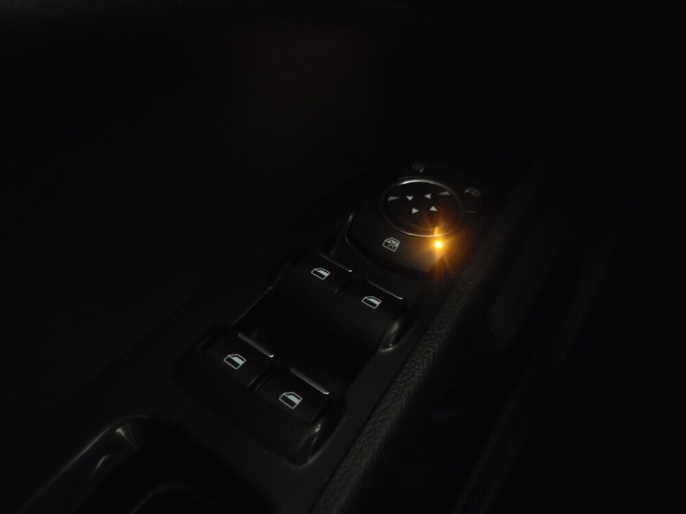 2016 Ford Fusion in Jackson, MS 39211 - 18092353 27