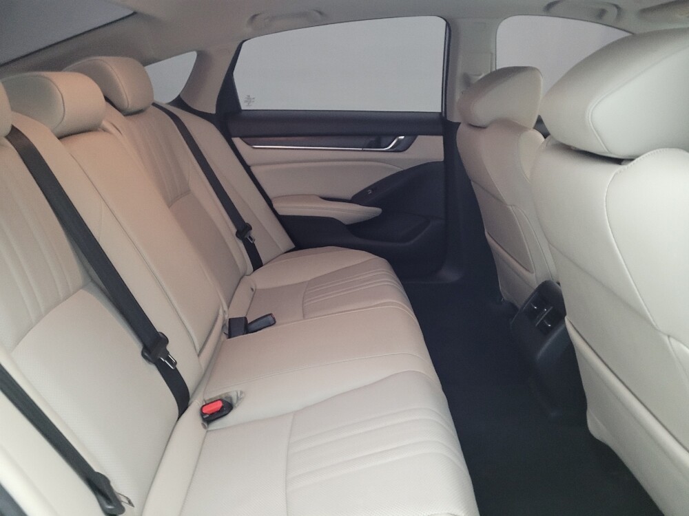 2020 Honda Accord in Miamisburg, OH 45342 - 18092357 19