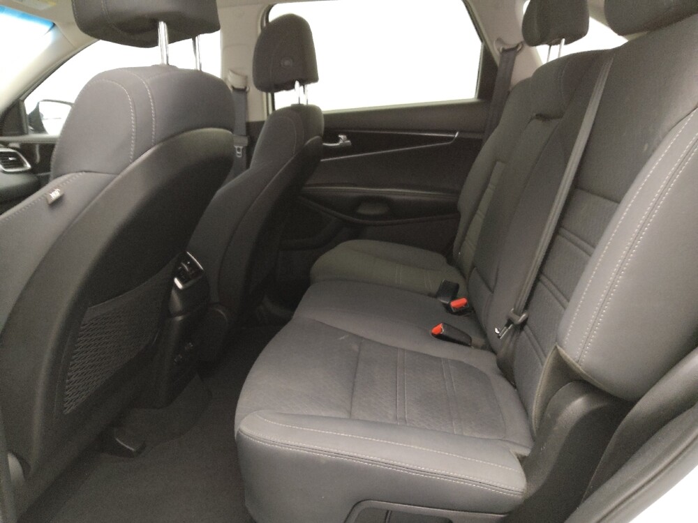 2017 Kia Sorento in Temple, TX 76502 - 18092360 18