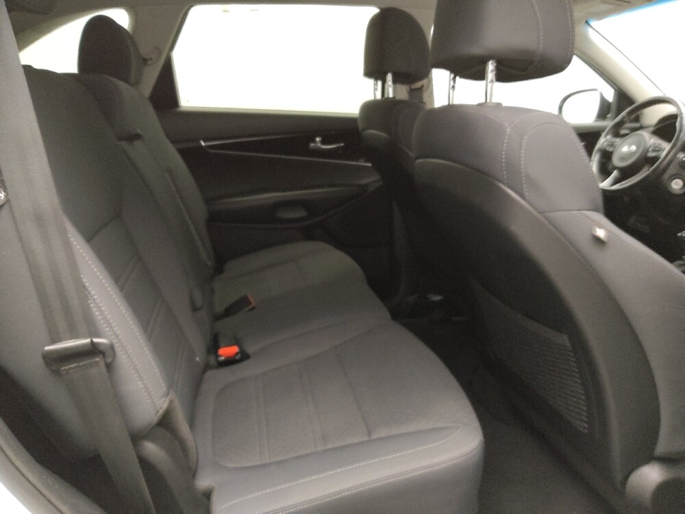 2017 Kia Sorento in Temple, TX 76502 - 18092360 19