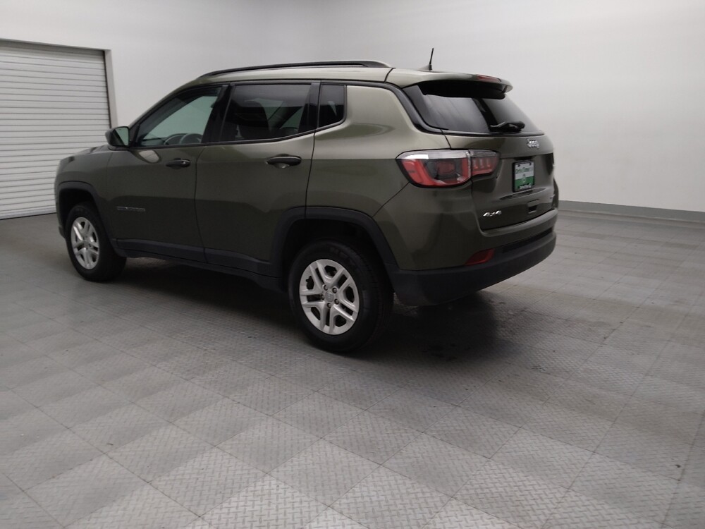 2018 Jeep Compass in Tulsa, OK 74145 - 18092363 5