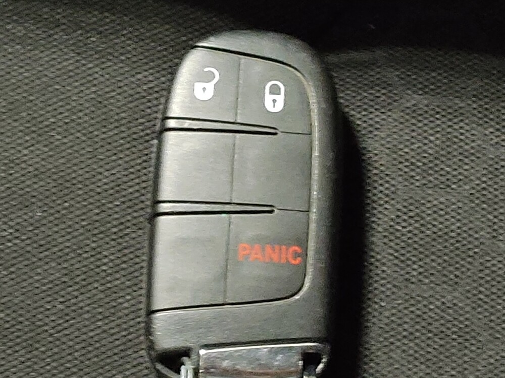 2018 Jeep Compass in Tulsa, OK 74145 - 18092363 32