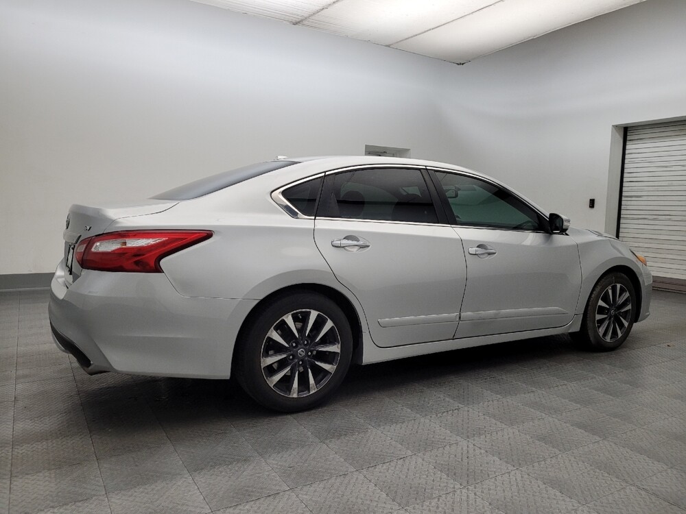 2016 Nissan Altima in Chandler, AZ 85225 - 18092370 10