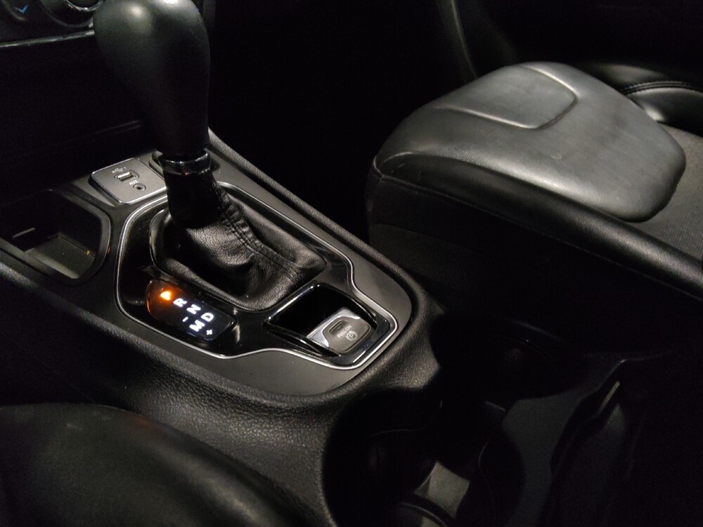 2020 Jeep Cherokee in Chandler, AZ 85225 - 18092372 26