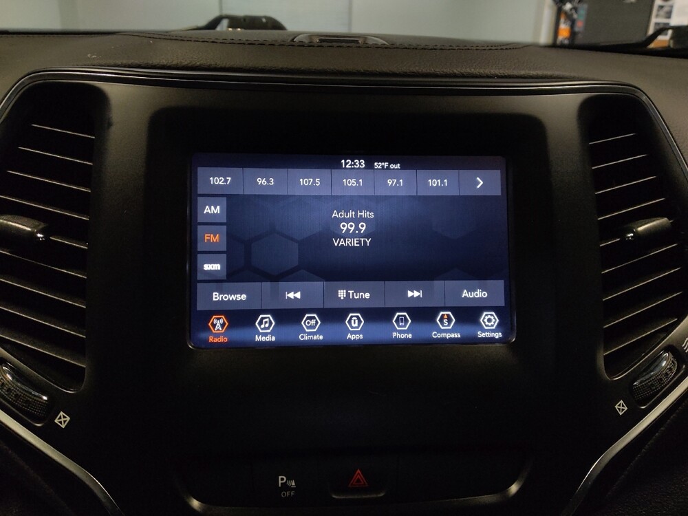 2020 Jeep Cherokee in Chandler, AZ 85225 - 18092372 25