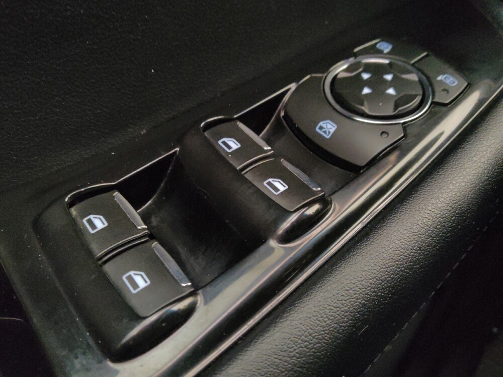 2018 Ford Edge in Chandler, AZ 85225 - 18092375 27