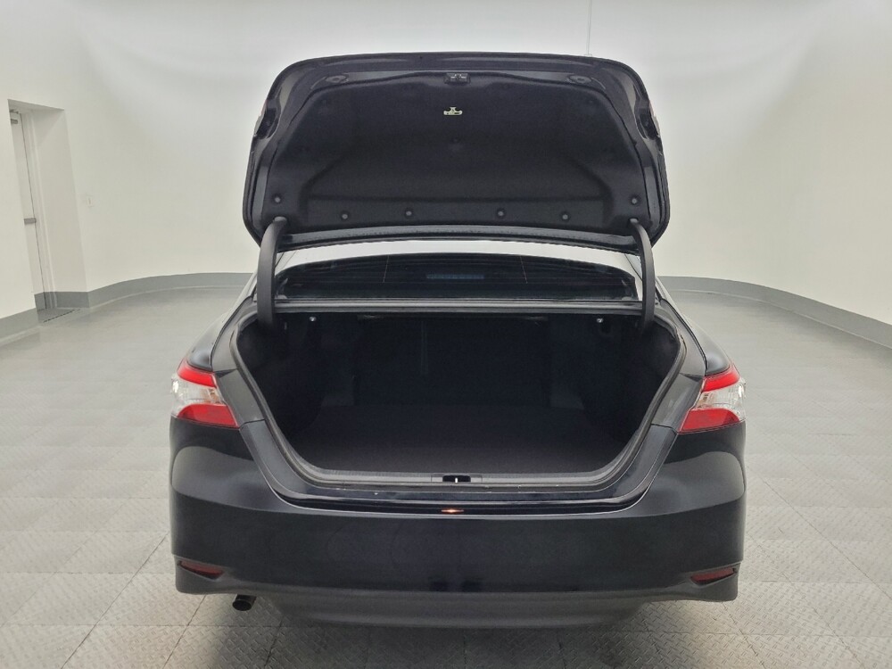 2019 Toyota Camry in Chandler, AZ 85225 - 18092380 29