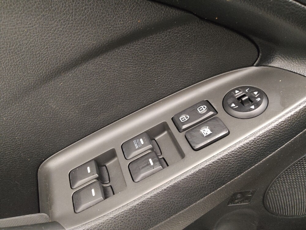 2017 Kia Forte in Charleston, SC 29414 - 18092384 27