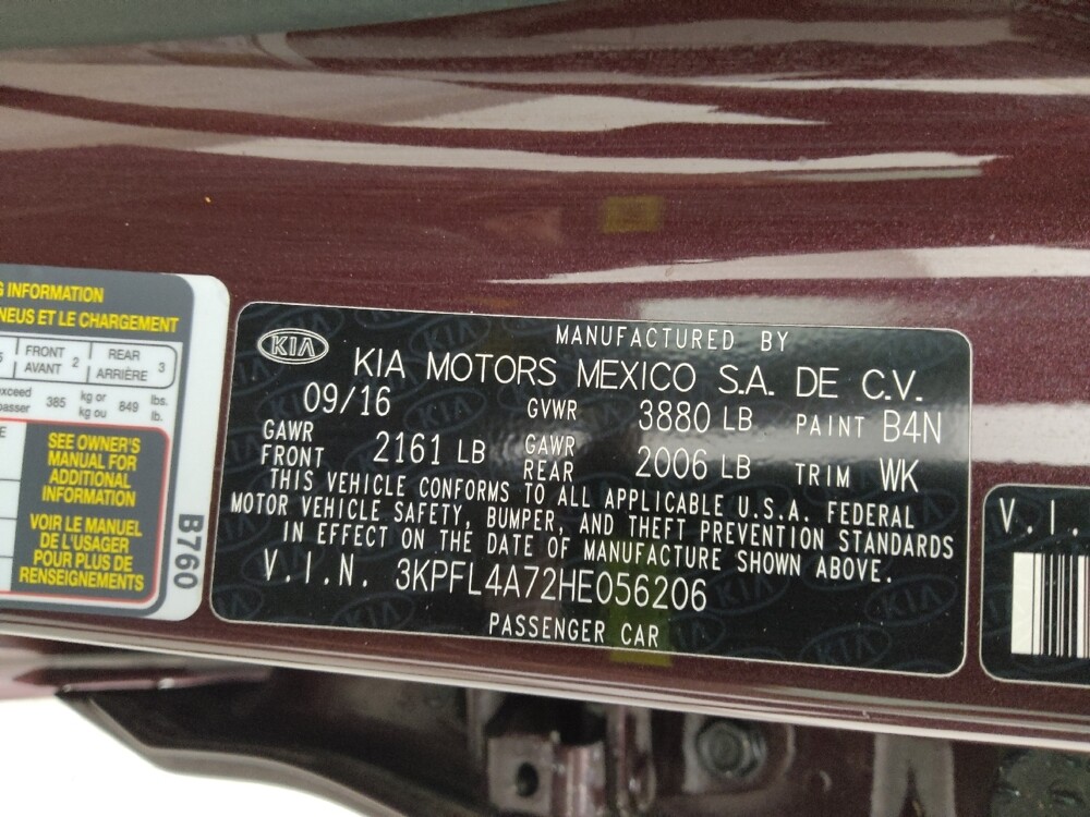 2017 Kia Forte in Charleston, SC 29414 - 18092384 33