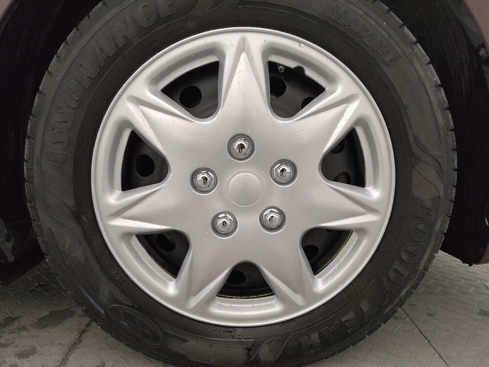 2017 Kia Forte in Charleston, SC 29414 - 18092384 31