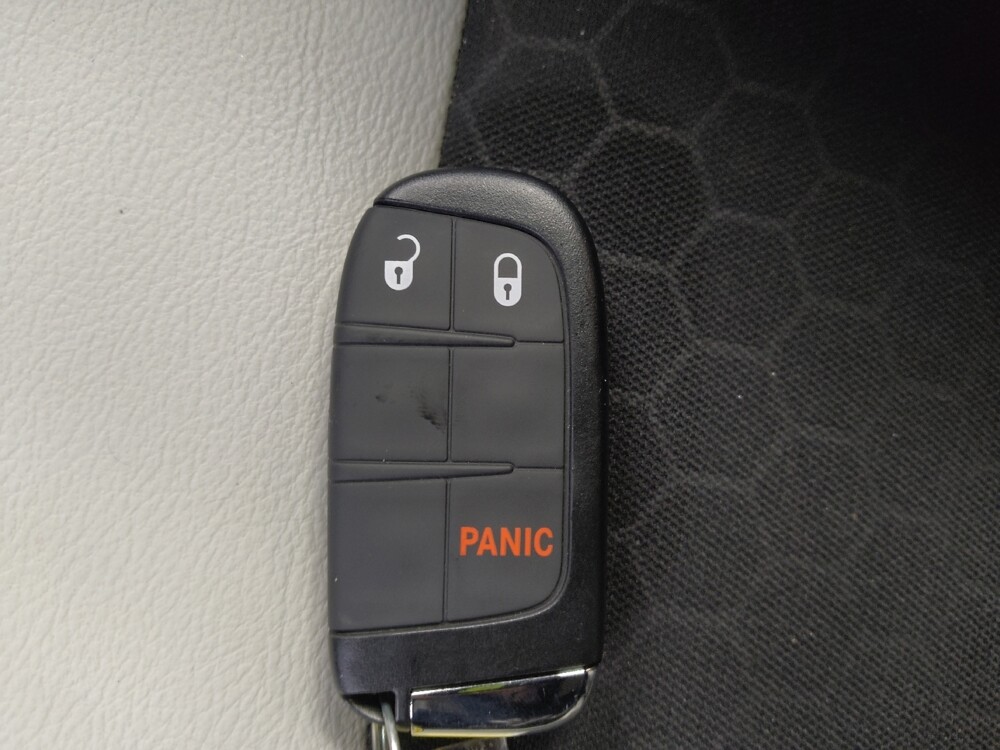 2018 Jeep Compass in Lakeland, FL 33815 - 18092387 32