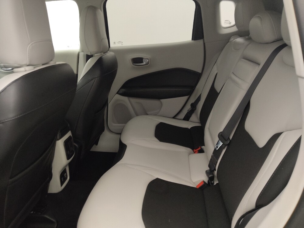 2018 Jeep Compass in Lakeland, FL 33815 - 18092387 18