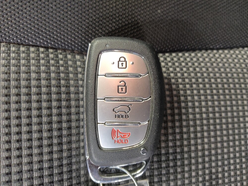 2016 Hyundai Elantra in Charleston, SC 29414 - 18092393 32