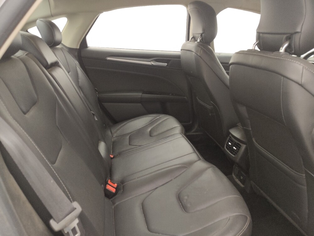 2014 Ford Fusion in Charleston, SC 29414 - 18092395 19