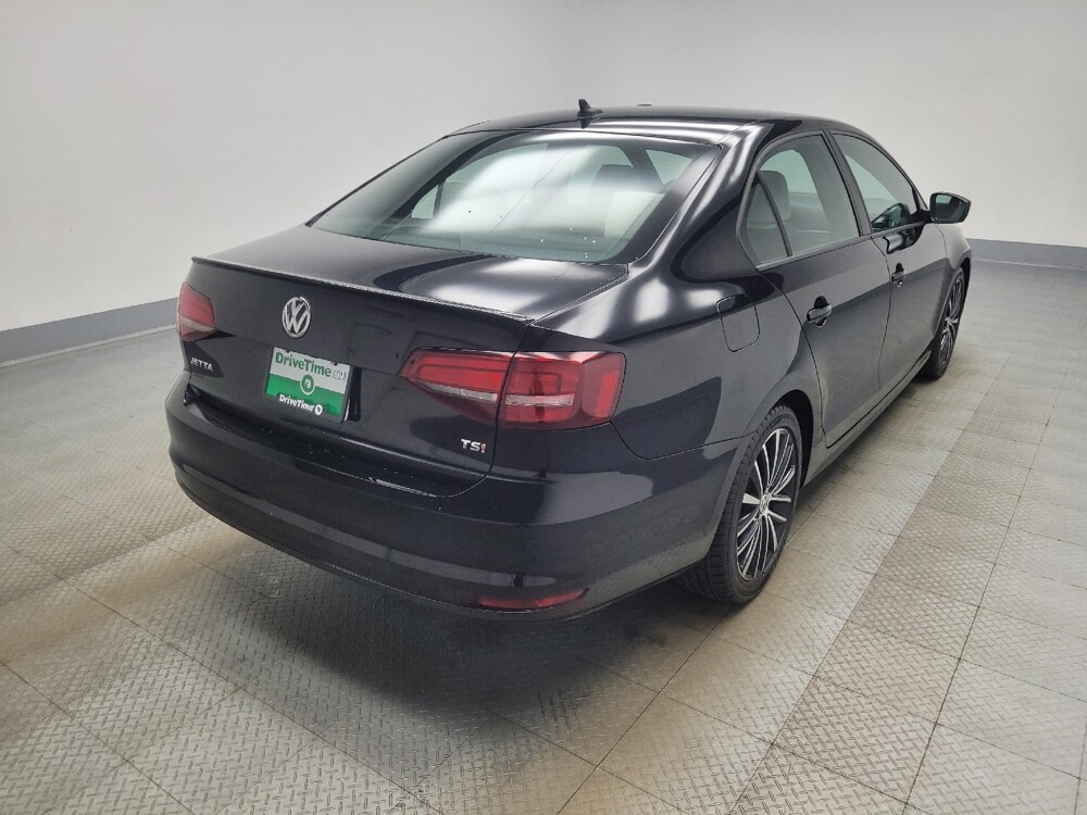 2016 Volkswagen Jetta in Indianapolis, IN 46219 - 18092402 9