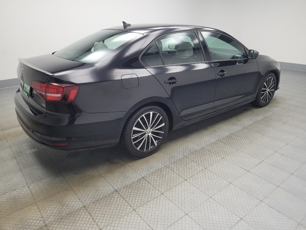 2016 Volkswagen Jetta in Indianapolis, IN 46219 - 18092402 10
