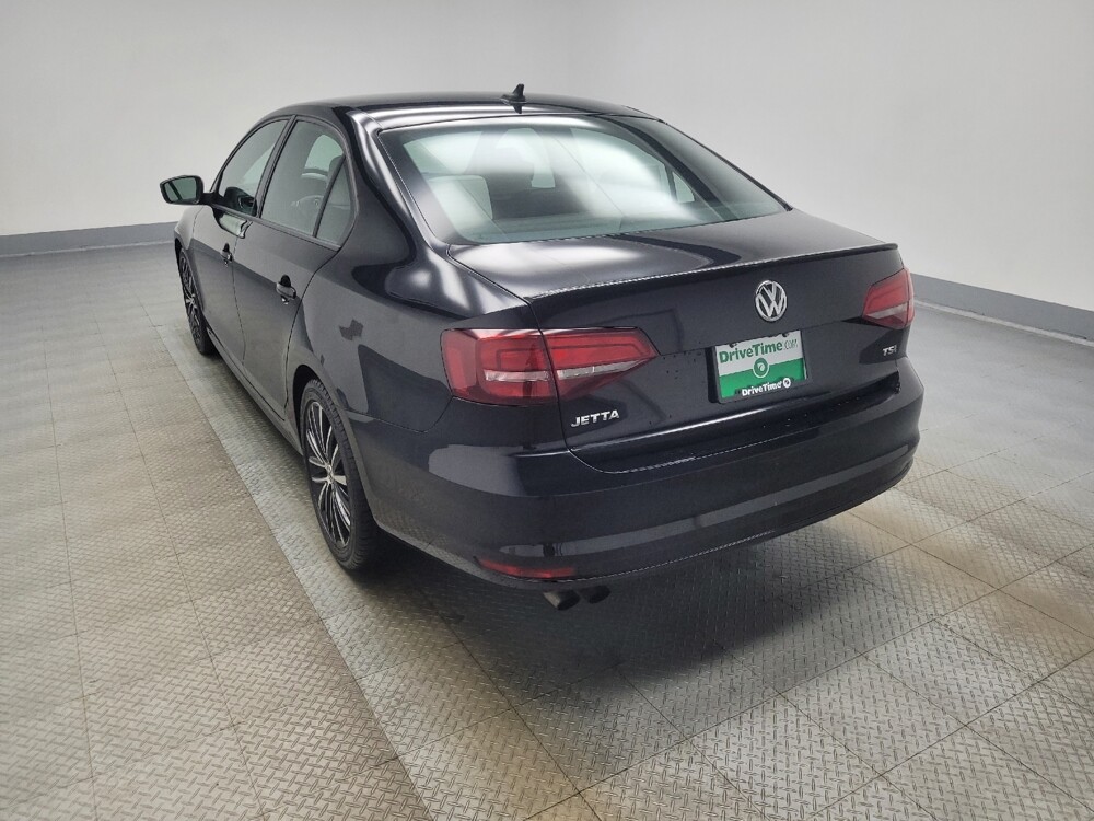2016 Volkswagen Jetta in Indianapolis, IN 46219 - 18092402 5