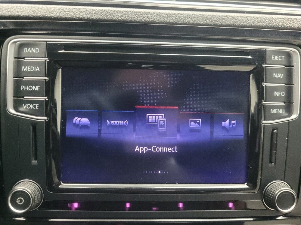 2016 Volkswagen Jetta in Indianapolis, IN 46219 - 18092402 25