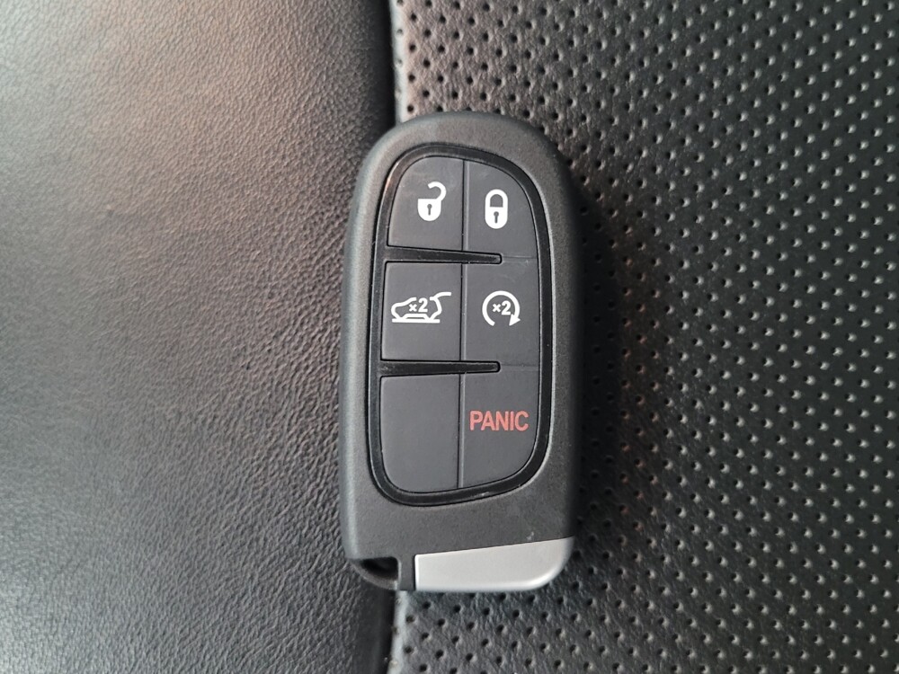 2019 Jeep Cherokee in Memphis, TN 38128 - 18092433 32