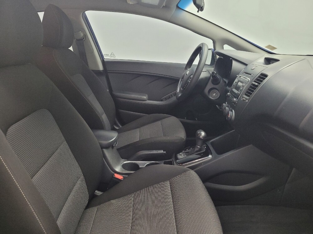 2017 Kia Forte in Huntsville, AL 35816 - 18092436 21