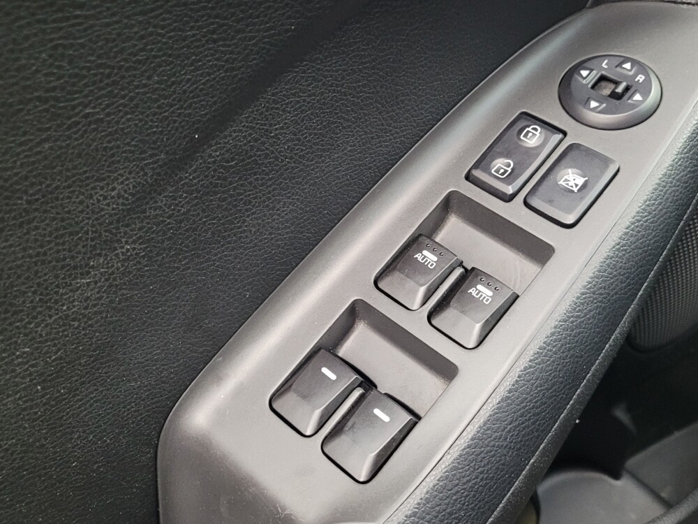 2017 Kia Forte in Huntsville, AL 35816 - 18092436 27