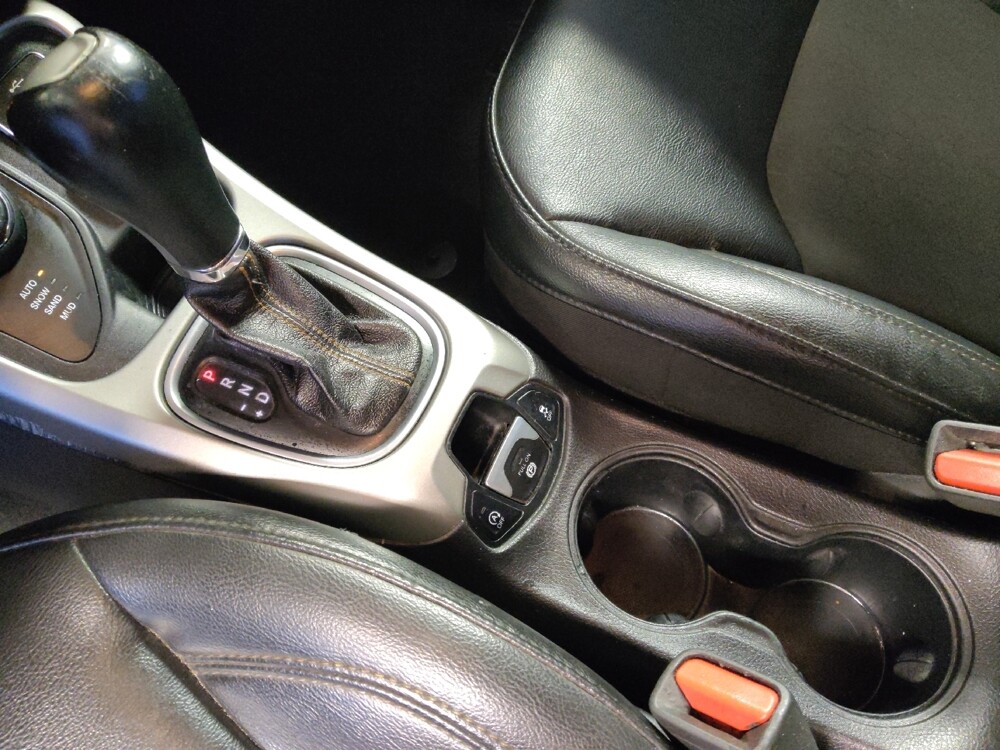 2018 Jeep Compass in Live Oak, TX 78233 - 18092437 26