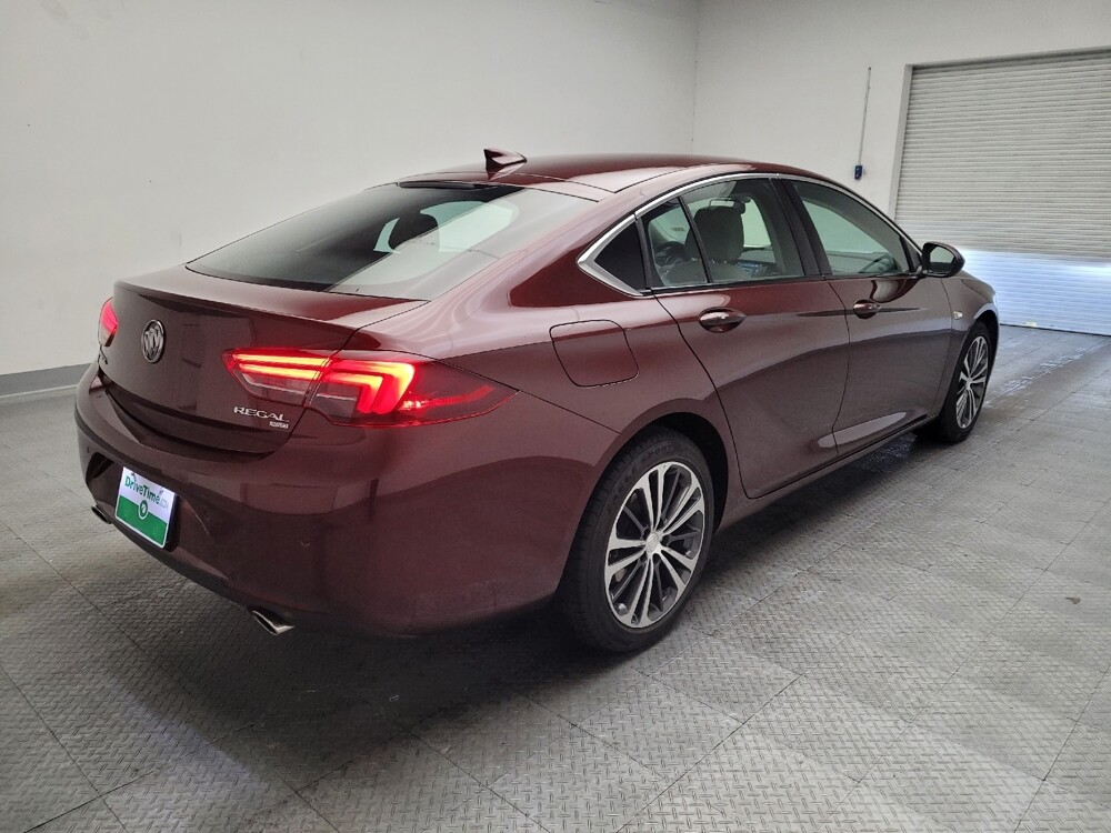 2018 Buick Regal in Fresno, CA 93726 - 18092438 9