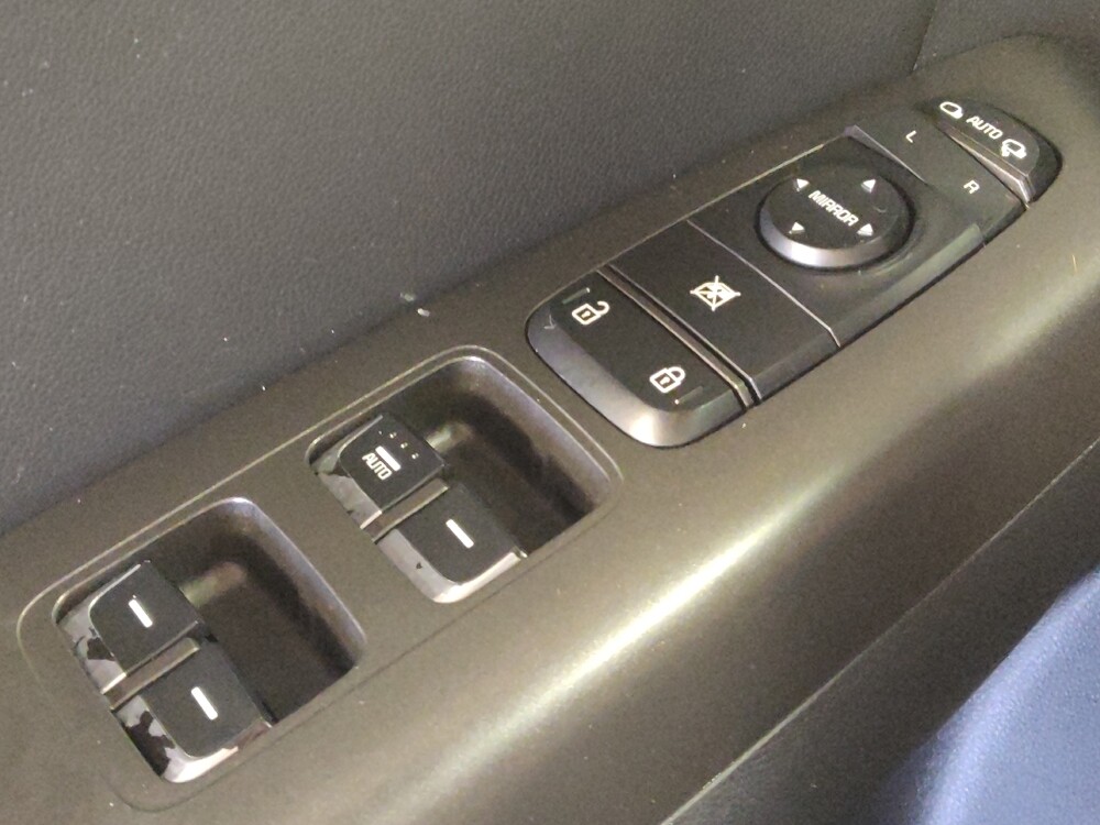 2017 Kia Sportage in Live Oak, TX 78233 - 18092439 27