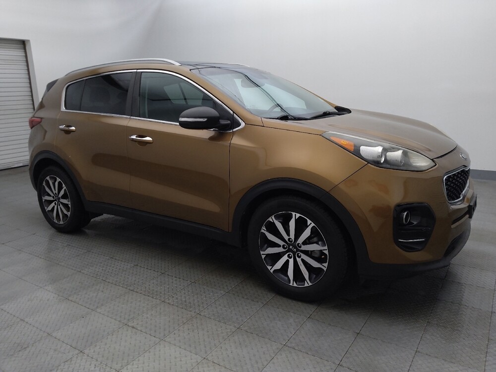 2017 Kia Sportage in Live Oak, TX 78233 - 18092439 11