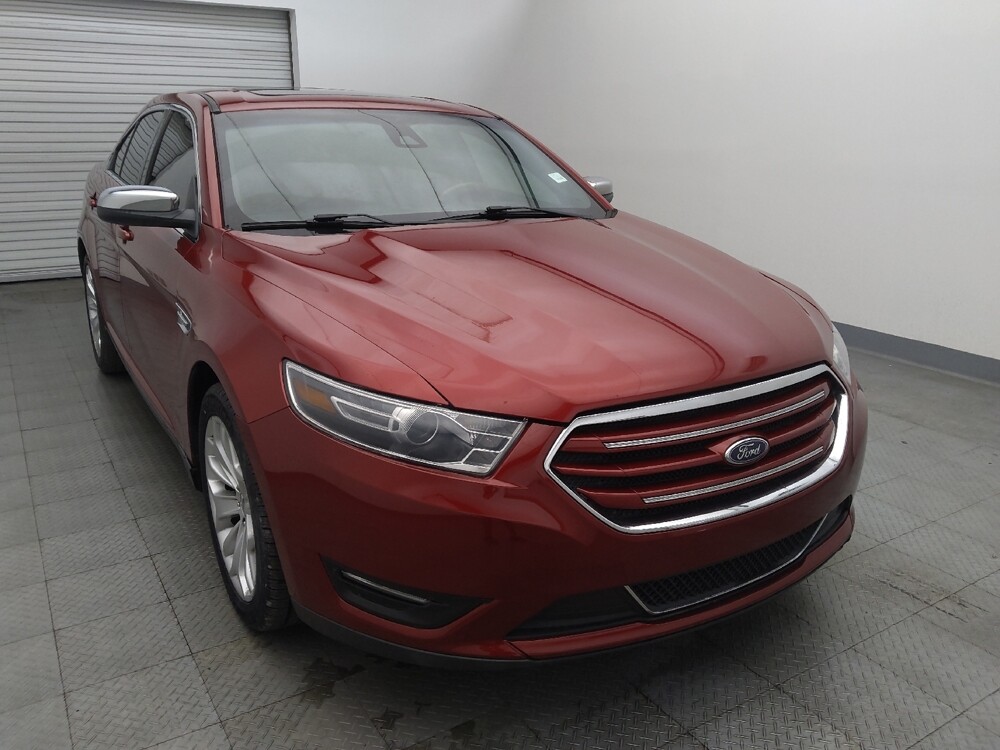 2017 Ford Taurus in Live Oak, TX 78233 - 18092441 14