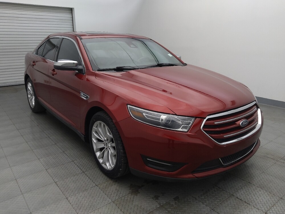 2017 Ford Taurus in Live Oak, TX 78233 - 18092441 13