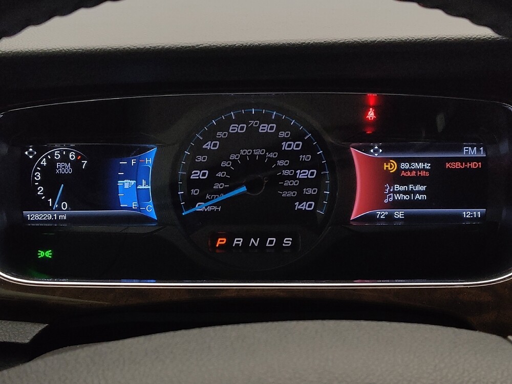 2017 Ford Taurus in Live Oak, TX 78233 - 18092441 23