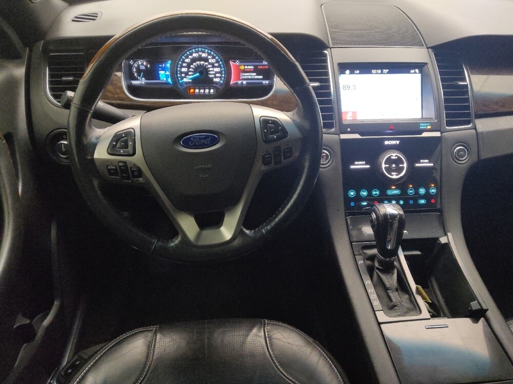 2017 Ford Taurus in Live Oak, TX 78233 - 18092441 22