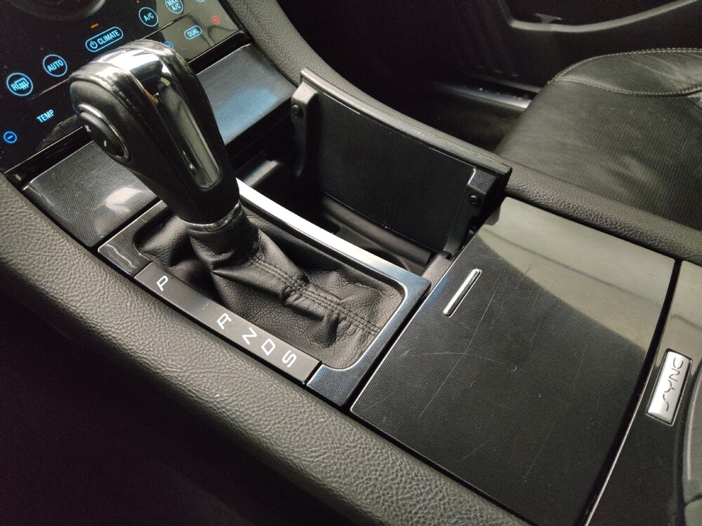 2017 Ford Taurus in Live Oak, TX 78233 - 18092441 26