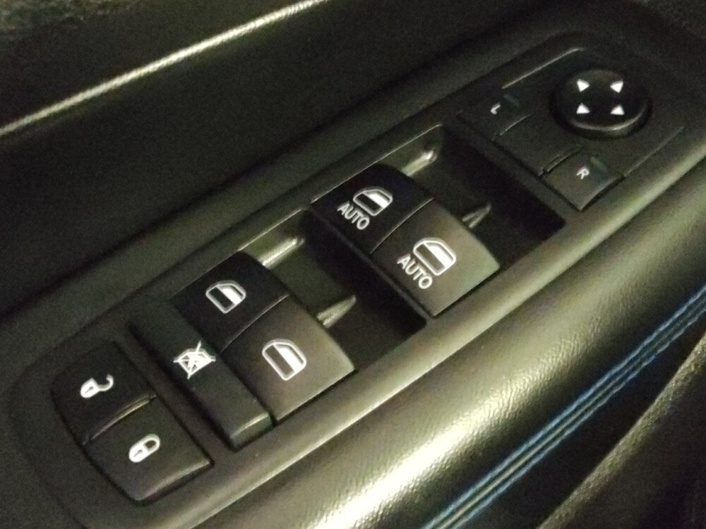 2019 Jeep Grand Cherokee in Houston, TX 77060 - 18092442 27