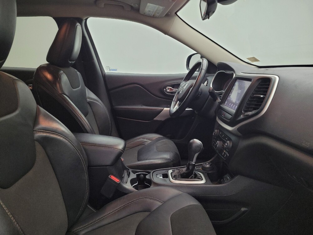 2018 Jeep Cherokee in Louisville, KY 40258 - 18092447 21