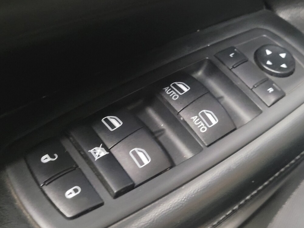 2020 Jeep Grand Cherokee in Allentown, PA 18103 - 18092455 27