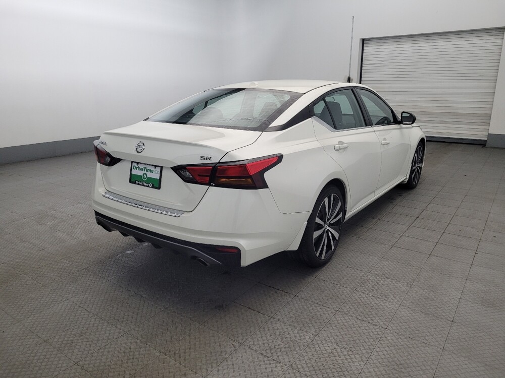 2019 Nissan Altima in Allentown, PA 18103 - 18092458 9