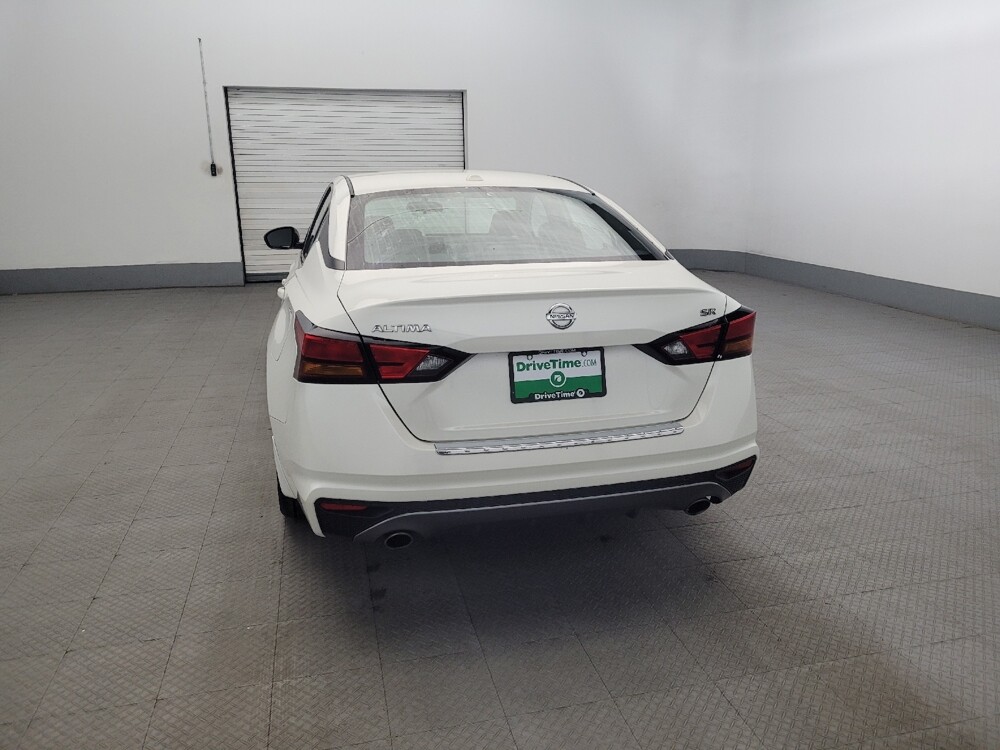 2019 Nissan Altima in Allentown, PA 18103 - 18092458 6