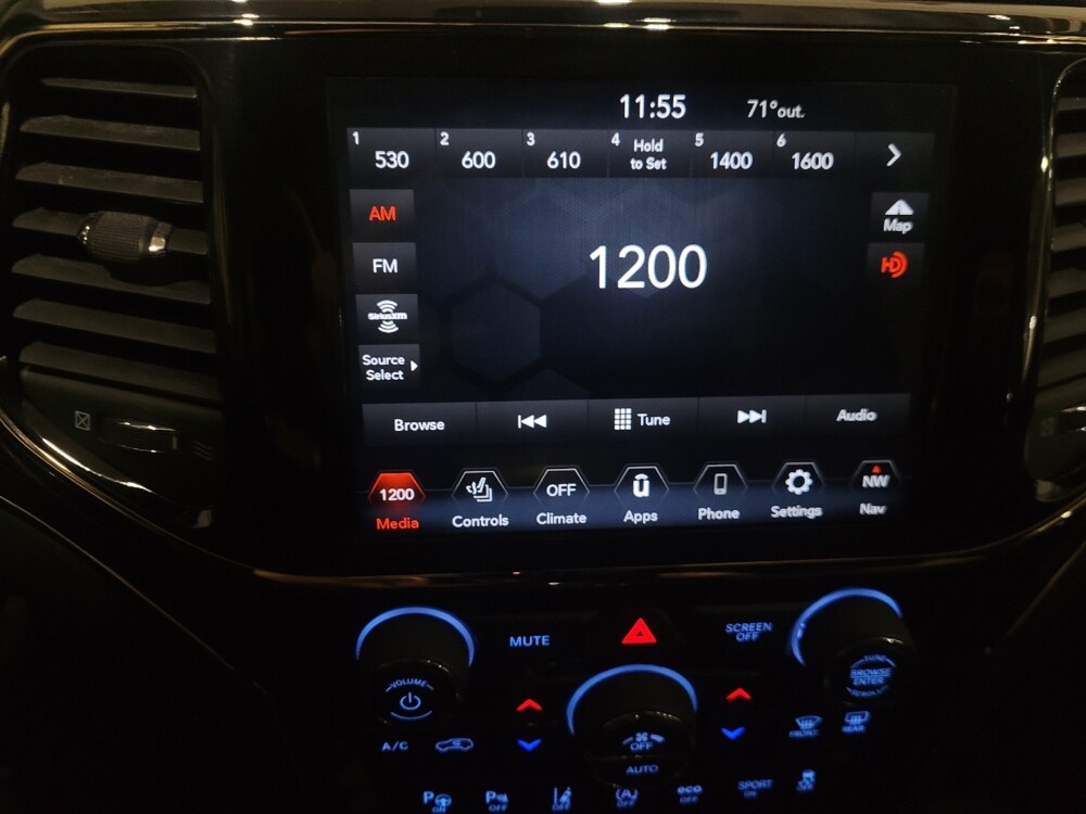 2021 Jeep Grand Cherokee in Pittsburgh, PA 15237 - 18092459 25