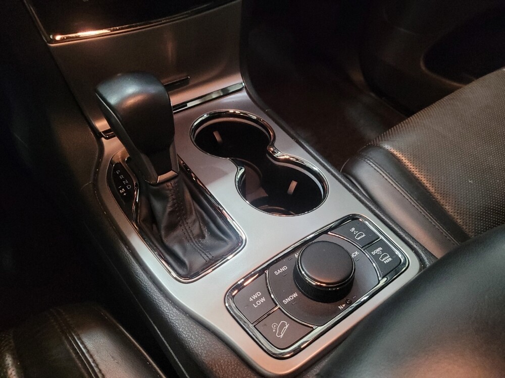 2021 Jeep Grand Cherokee in Pittsburgh, PA 15237 - 18092459 26