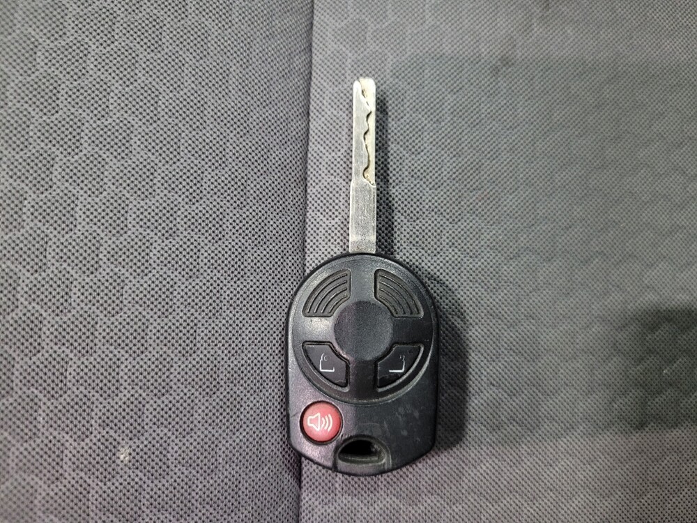 2018 Ford Escape in Allentown, PA 18103 - 18092460 32