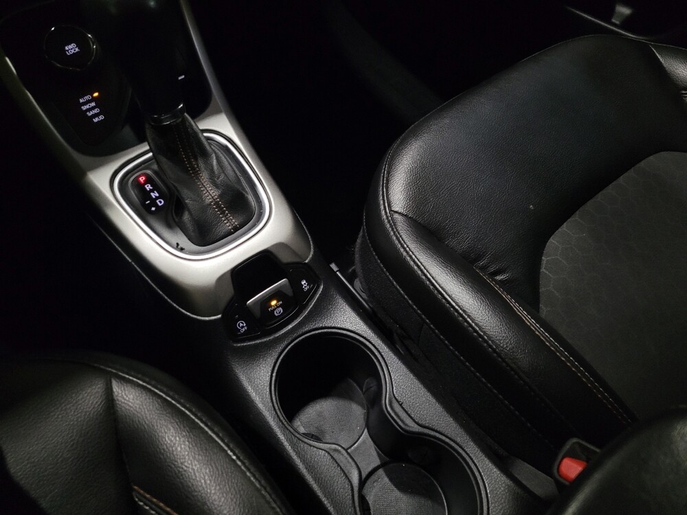 2018 Jeep Compass in Pittsburgh, PA 15237 - 18092465 26